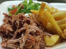 BULVYTĖS FRI SU PLĖŠYTA KIAULIENA